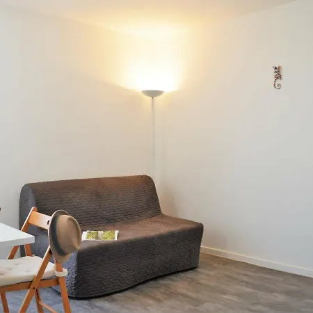 Climat. 4 Pers. Avec Parking Privatif Au Lavandou, Proche Centre Et - Fr-1-251-390 Apartmán